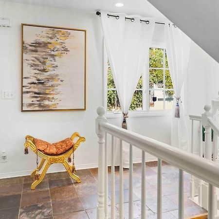 Stunning Mediterranean Mansion In Laurel Canyon Лос-Анджелес Екстер'єр фото